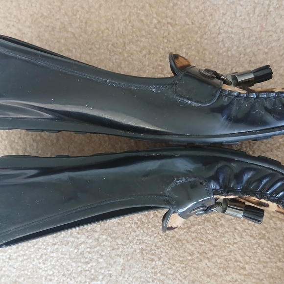 Stuart Weitzman Black Patent Leather and Leopard Calf Hair Loafers | Size 9.5M - Picture 5 of 8